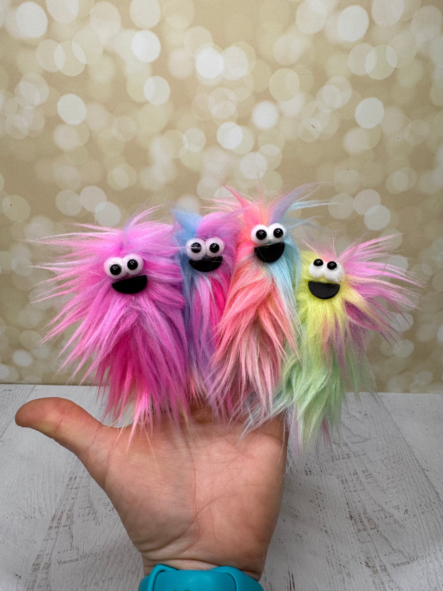 Lil Beasties Finger Puppet - Pastel Multicolor