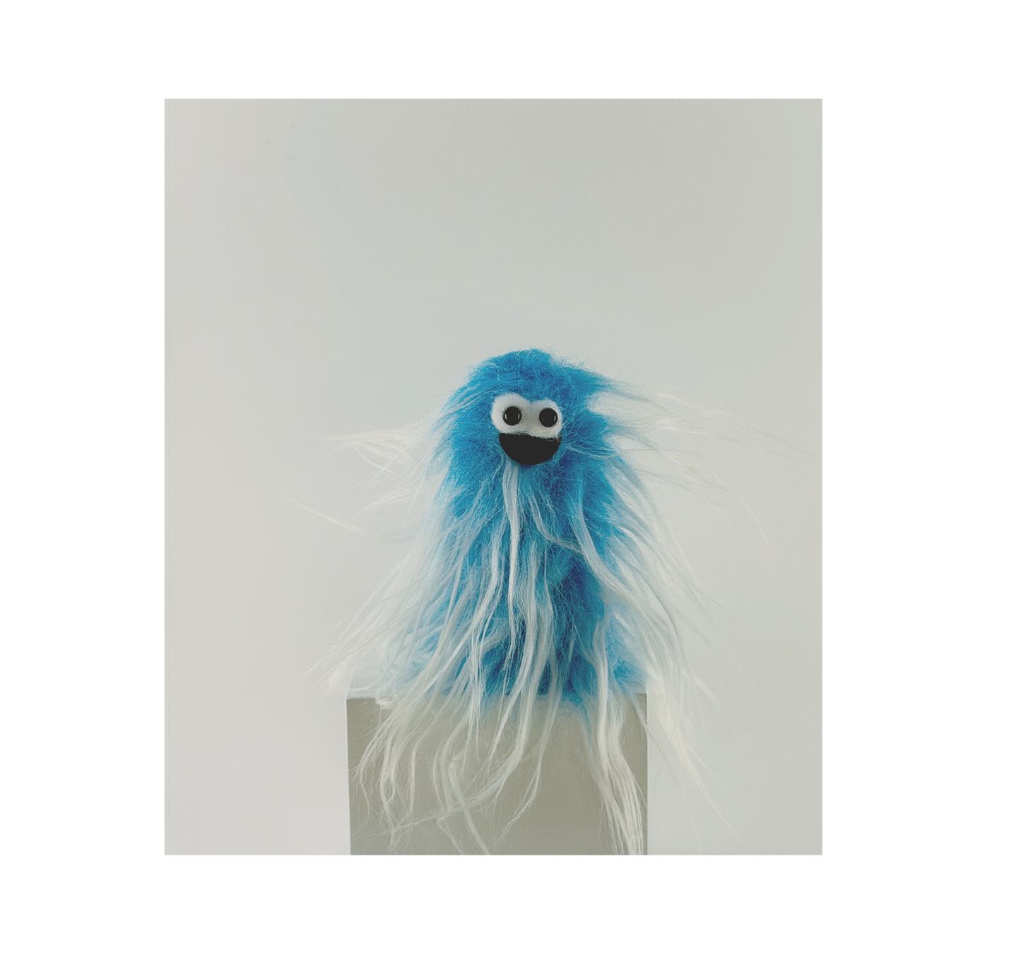 Lil Beasties Finger Puppet - Icy Blue