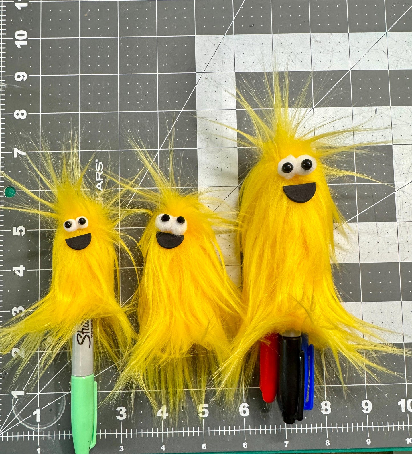 Lil Beasties - Monster Finger Puppet with UV reactive faux fur