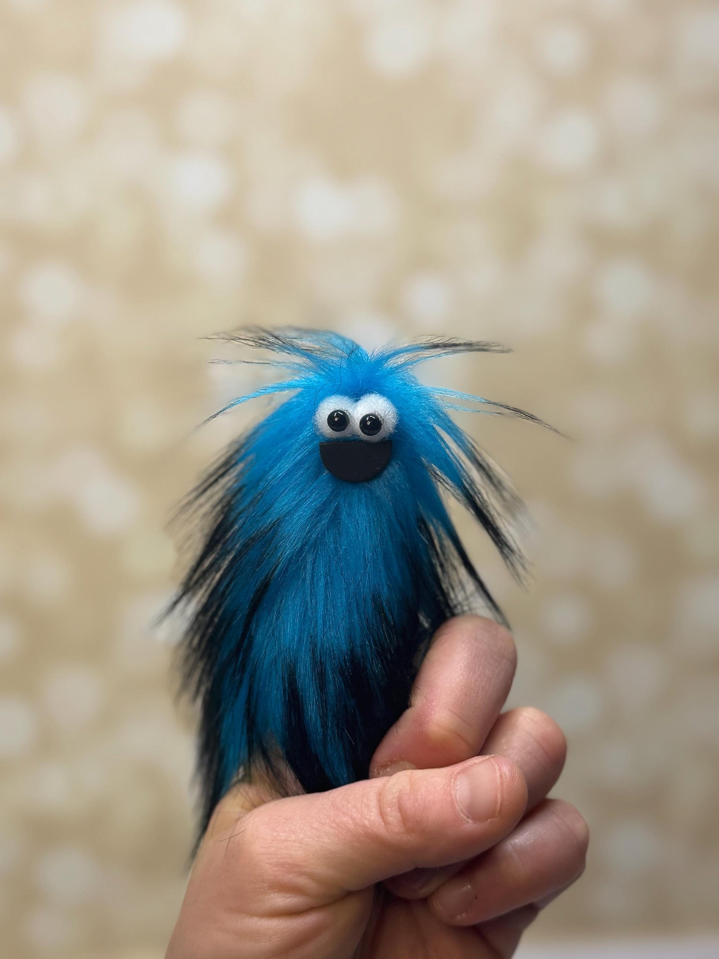 Lil Beasties Finger Puppet - Husky Blue
