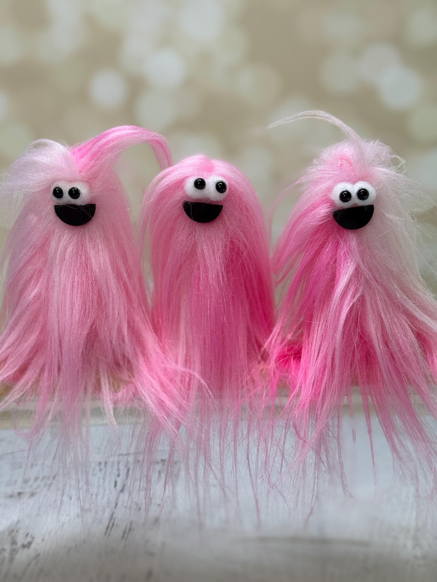 Lil Beasties Finger Puppet - Bubble Gum