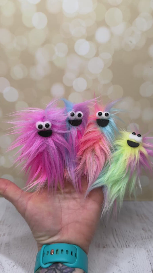 Lil Beasties Finger Puppet - Pastel Patches